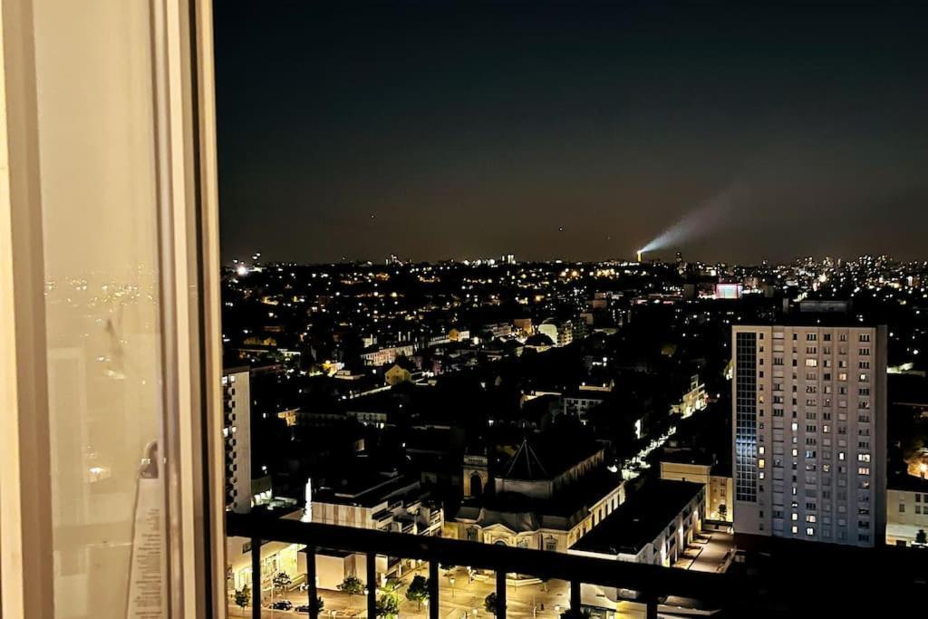 Apartment Ciel De Paris : Vue Tour Eiffel Choisy-le-Roi